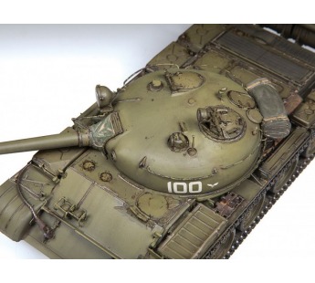 Сборная модель ZVEZDA Советский основной боевой танк Т-62, 1/35#1917903