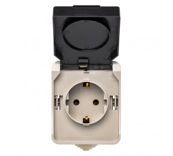 Розетка SMARTBUY наружная установка 1-местная с заземлением 16А с крышкой, IP54 "Сатурн" бежевый (SBE-04w-16-S1-Z) (1/18/216)#2123118