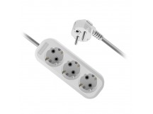 Удлинитель DEFENDER R330 3 гнезда, 1,5 метра, 16А/3500Вт, с заземлением, ПВС 3х1,0мм, белый (1/40)